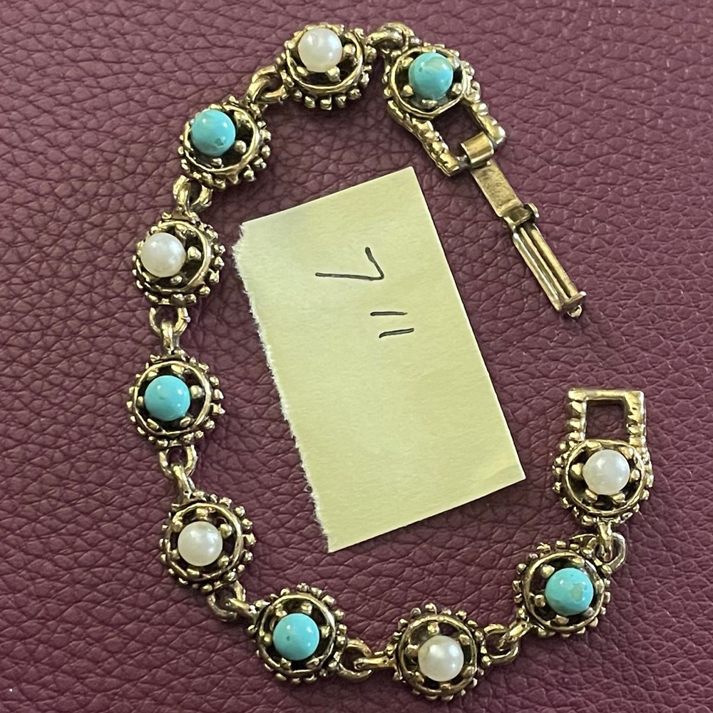 Blue & white bracelet
